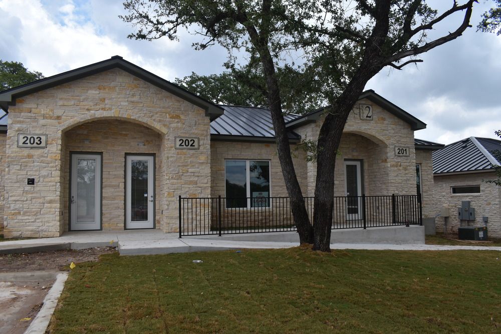 Polar Place: 3000 Polar Ln, Cedar Park, TX 78613